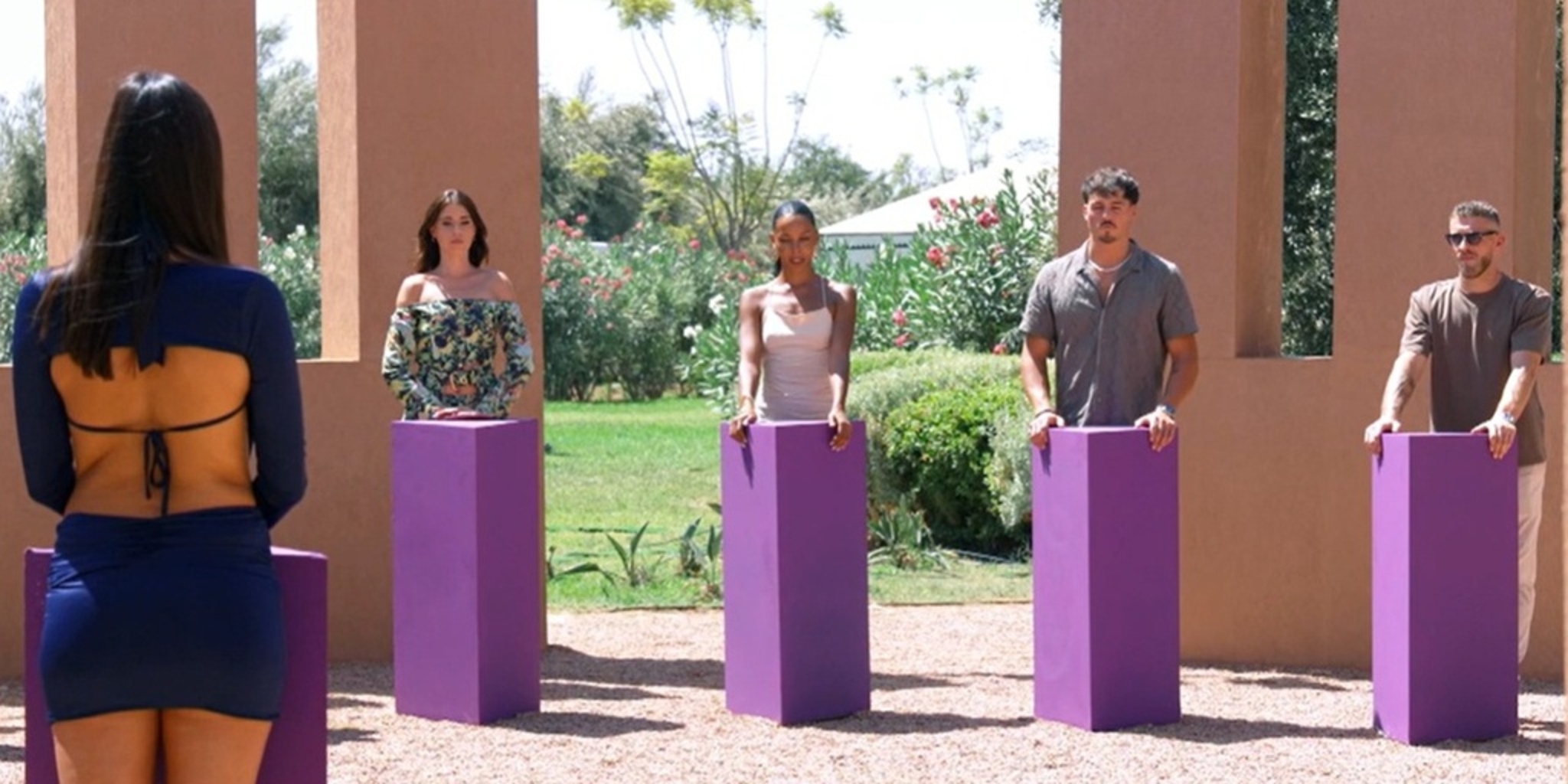 The power: qui a le pouvoir? — M6 INTERNATIONAL 21:15