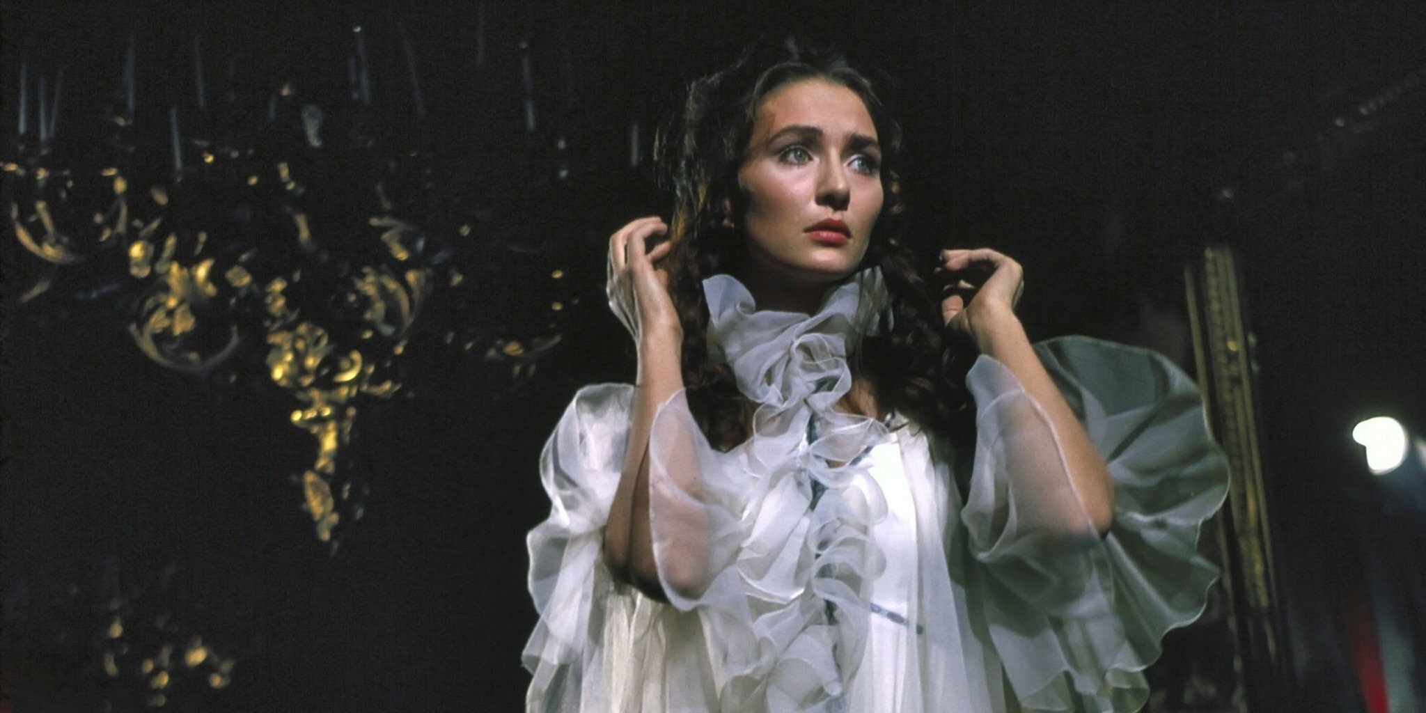 Double assassinat dans la rue Morgue — Frissons TV 16:20